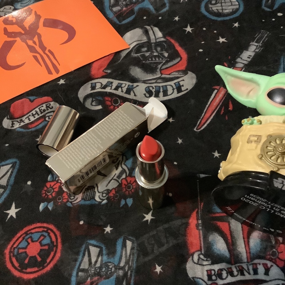 Becca Ultimate Lipstick Love - Poppy